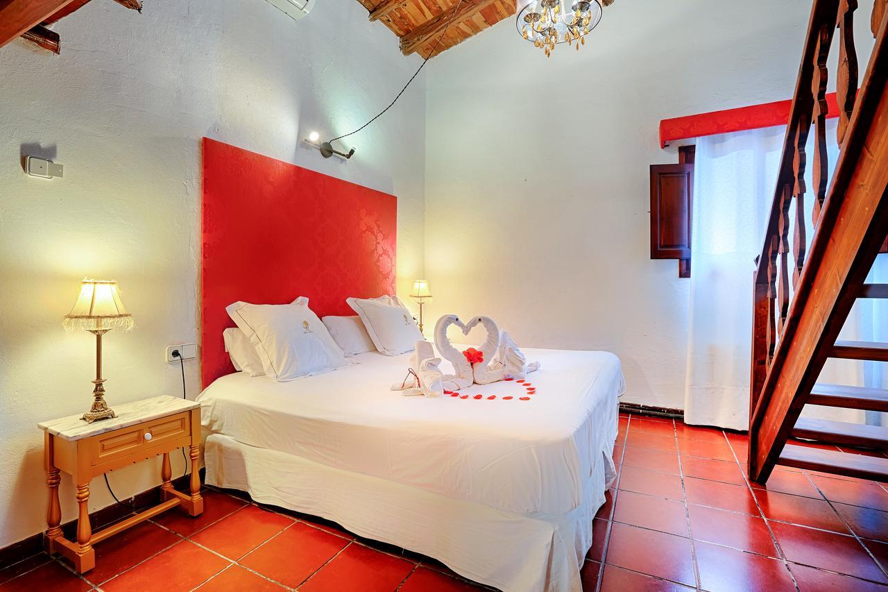 Can Pere Lifestyle & Spa Cala Llonga  Exterior photo